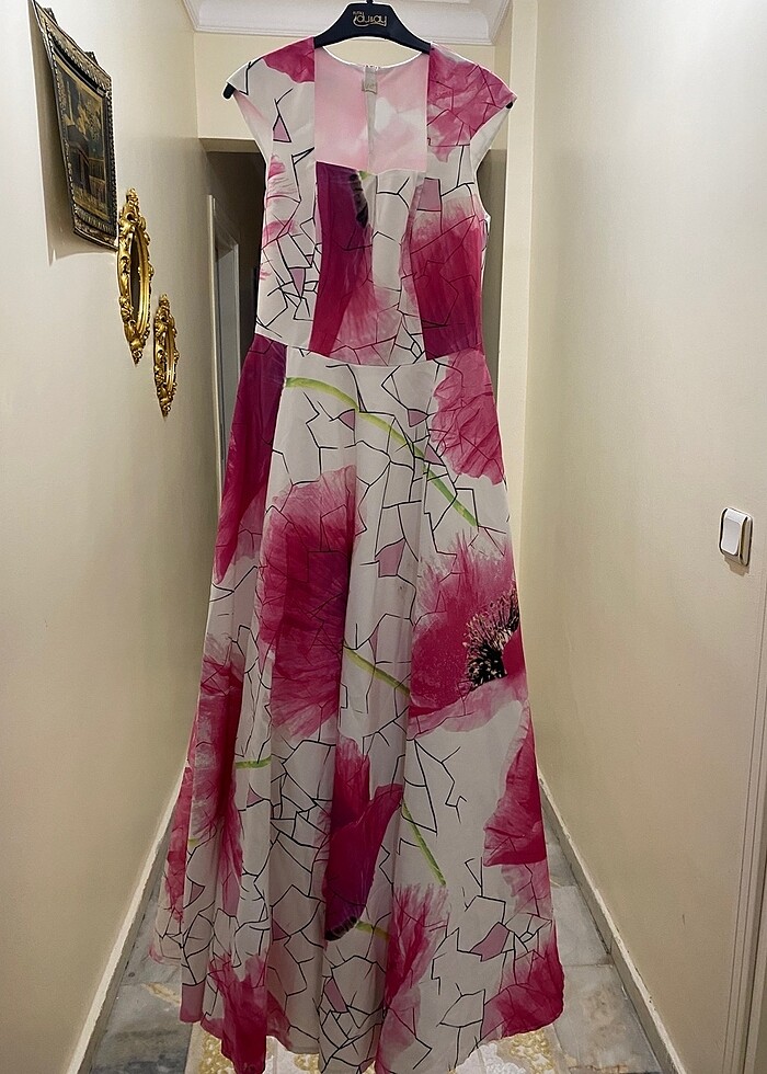 çiçekli elbise - Görsel 4