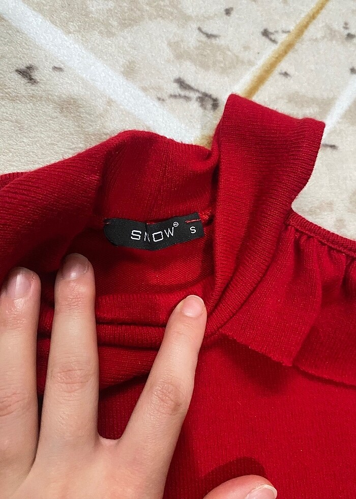 kırmızı elbise - Görsel 3