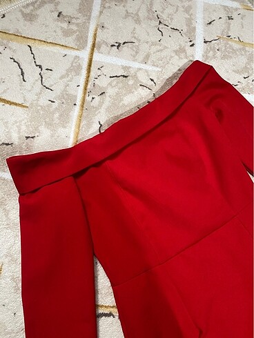 kayık yaka kırmızı elbise - Görsel 2