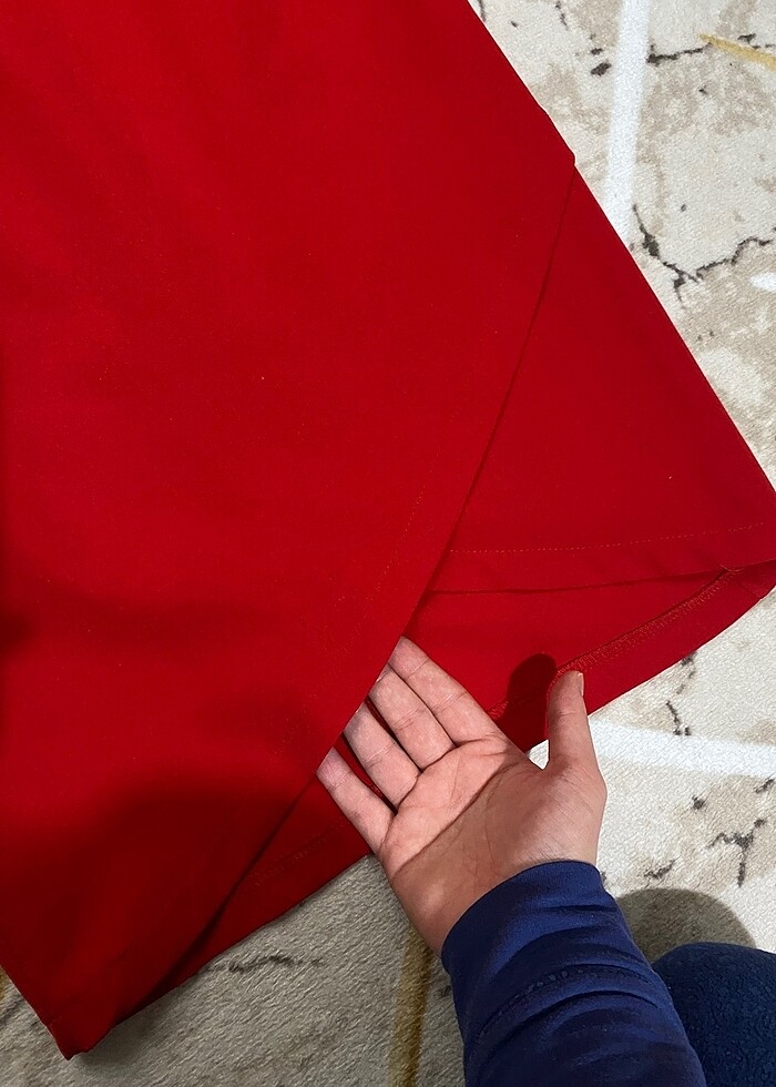 kayık yaka kırmızı elbise - Görsel 3