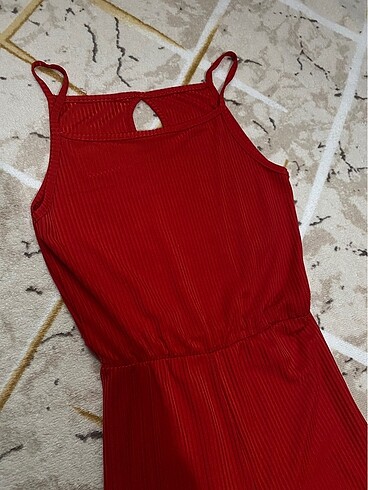 kırmızı tulum - Görsel 2