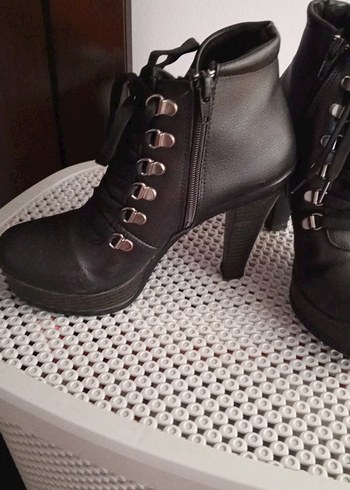 Diğer Kemerli Siyah Gotik Platform Topuklu Bot