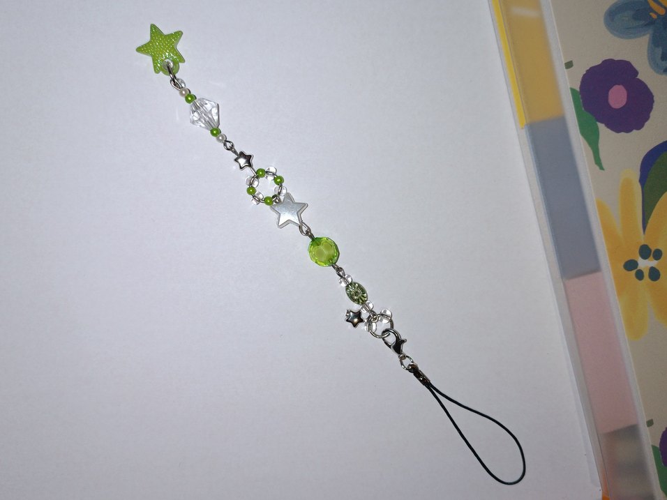 Yeşil Boncuklu Yıldız Figürlü Telefon Charmı - Görsel 3