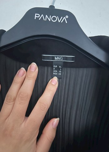 Uzun Kollu Siyah Pilili V Yaka transparan Gömlek - Görsel 3