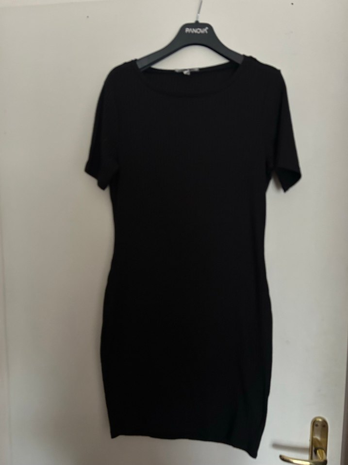 Siyah Kısa Kollu Midi Kadın Elbise - Görsel 2