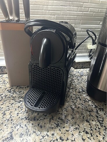 Nespresso D40 inissia kahve makinesi
