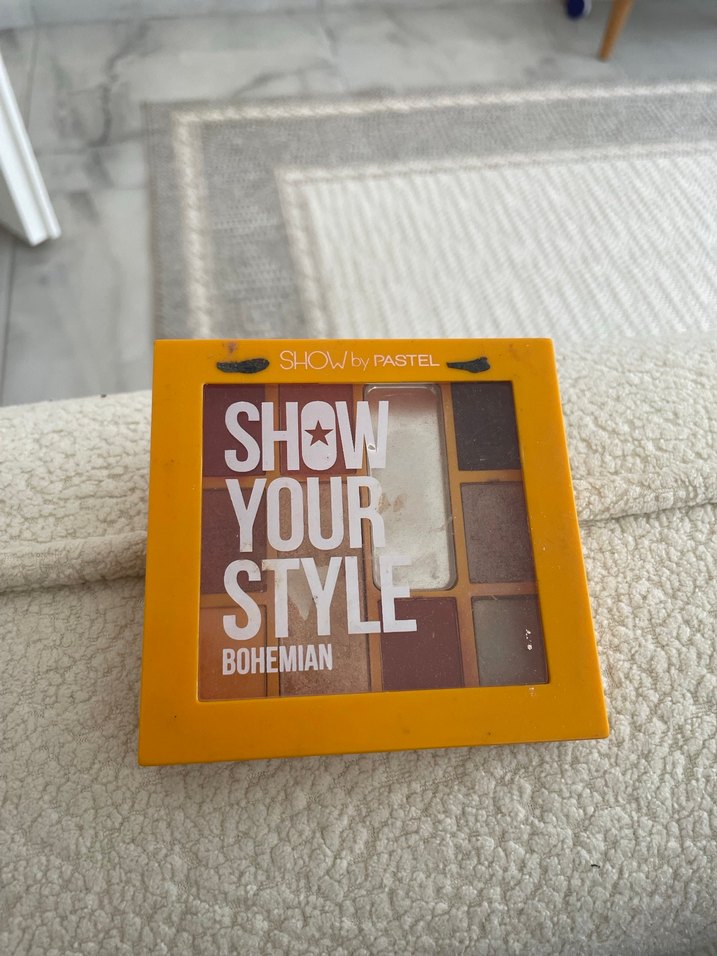 Pastel Bej Tonlarda Göz Farı Paleti - Görsel 2