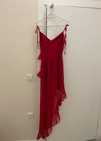 Kırmızı Fırfırlı Uzun Askılı Elbise - Görsel 3