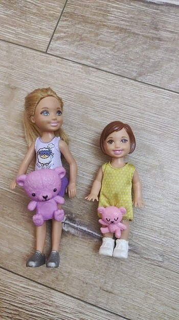 Barbie bebek kardesler