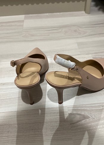 38 Beden Bej Deri Tokalı Stiletto Kadın Topuklu Ayakkabı