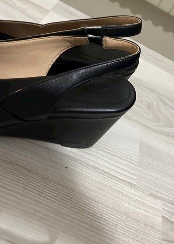 40 Beden siyah Renk Siyah Tokalı Dolgu Topuk Kadın Sandalet
