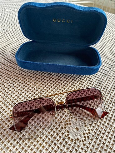 Gucci güneş gözlüğü