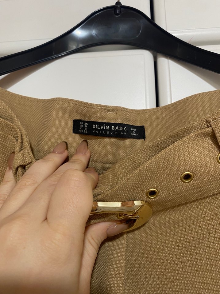 Kadın Bej Süet Kemerli Midi Pantolon - Görsel 3