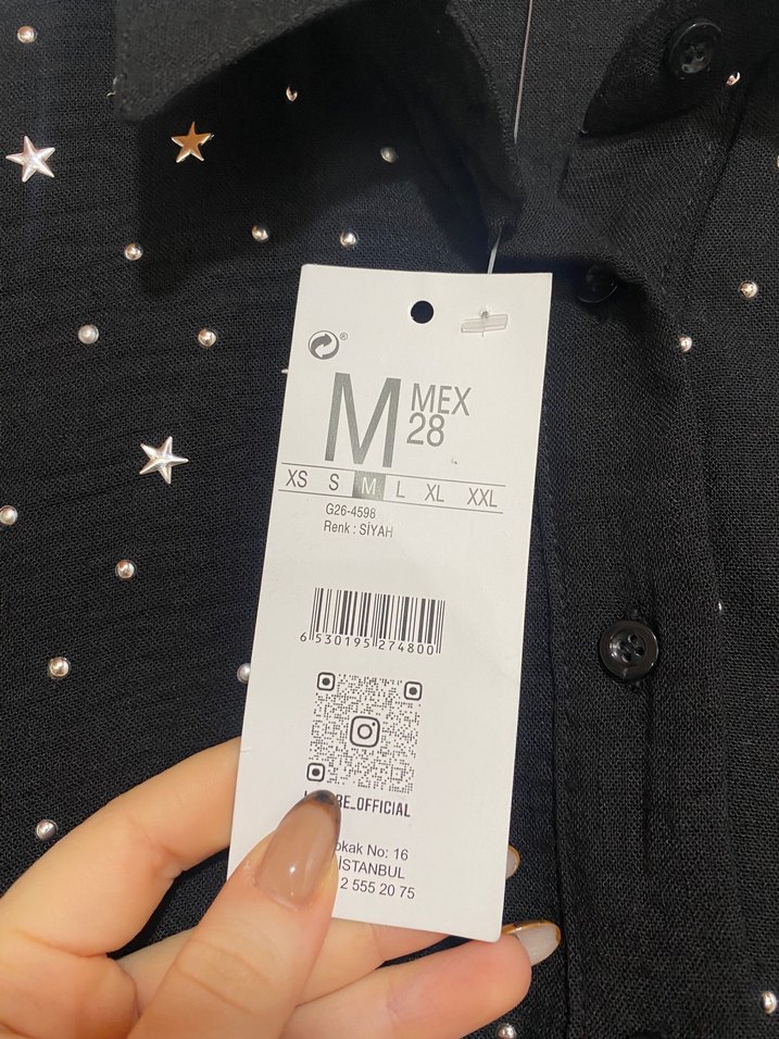 Yıldız Desenli Siyah Düğmeli Kadın Gömlek - Görsel 2