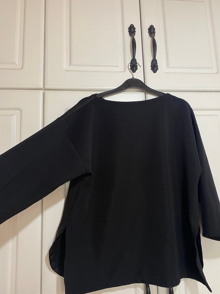 Siyah Kadın Uzun Kollu Salaş Bluz - Görsel 4