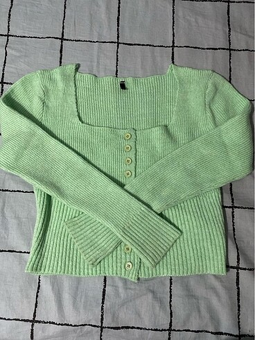 crop hirka