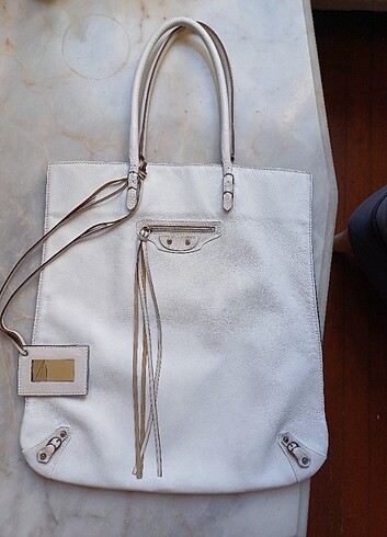 Balenciaga büyük kol çantası