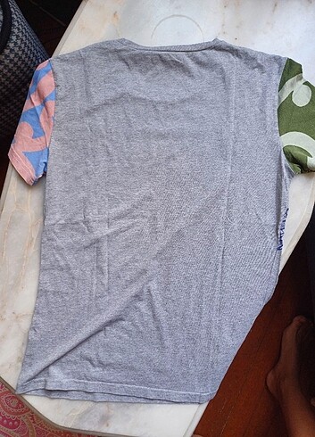 m Beden gri Renk John galliano tshirt M