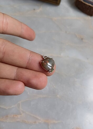 Eşsiz black opal kristal 925 gümüş kolye ucu