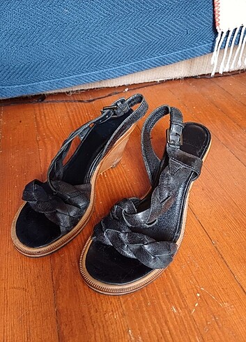 37 Beden siyah Renk clarks deri topuklu açık ayakkabı