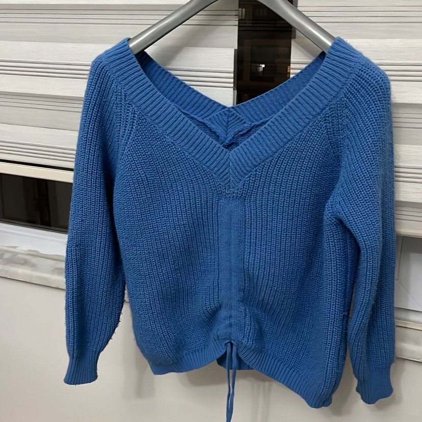 V Yaka Mavi Örgü Kadın Kazak - Görsel 3