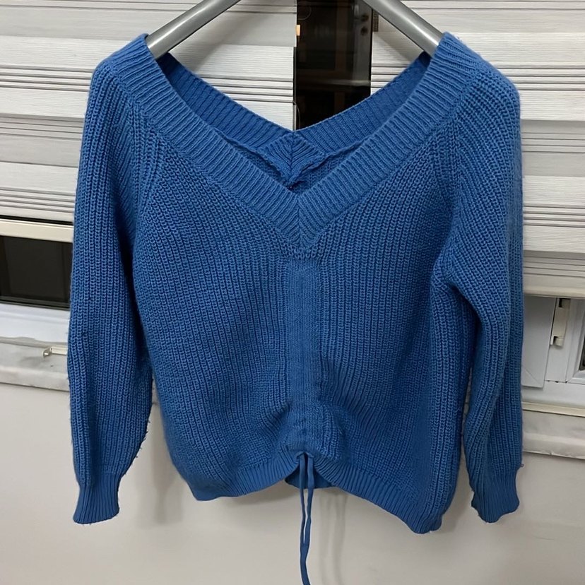 V Yaka Mavi Örgü Kadın Kazak - Görsel 4