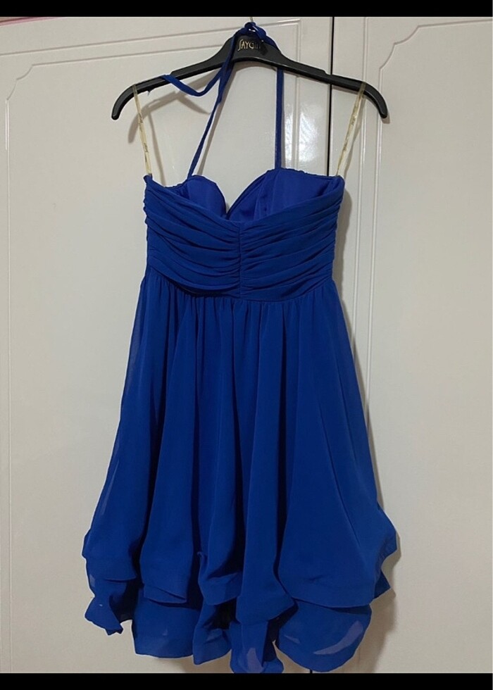 Saygın marka gece elbisesi - Görsel 2