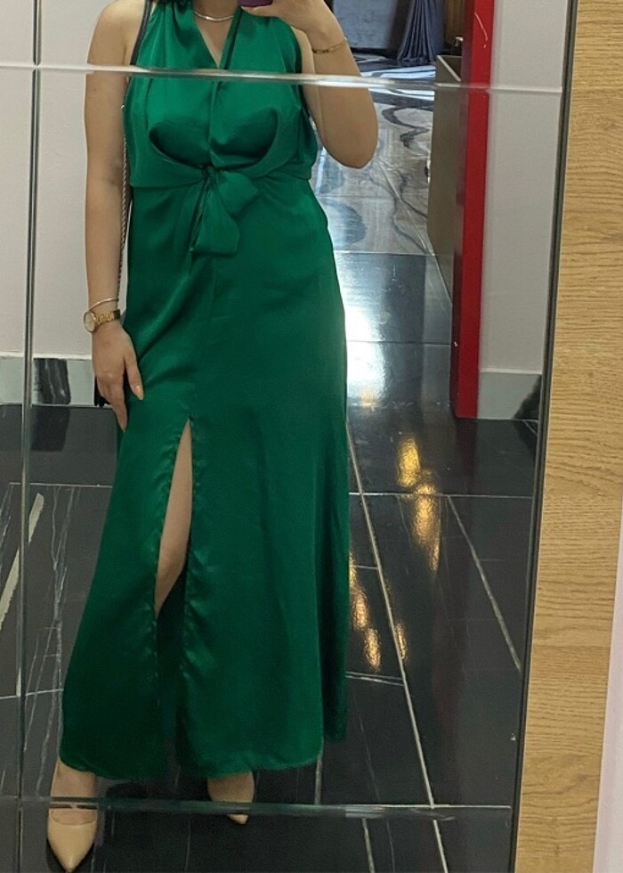 Şifon yırtmaçlı uzun elbise - Görsel 2