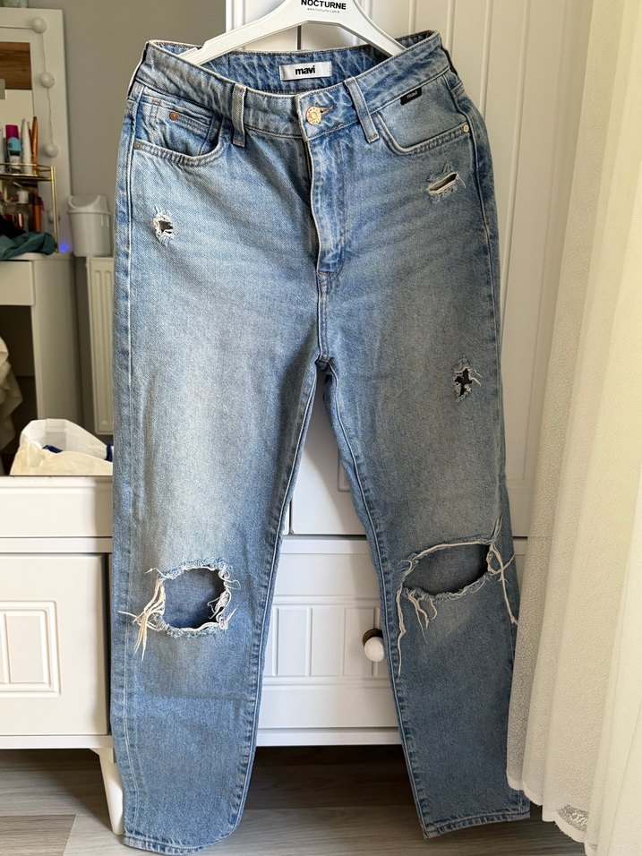 Gevşek Kesim Yırtık Mavi Kadın Kot Pantolon - Görsel 2