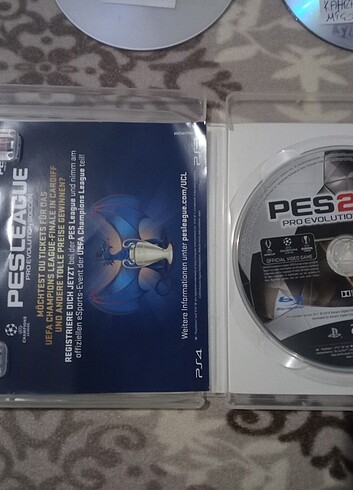 Beden PS3+PES 17+FIFA 17+6 film+kablolar (2 şarj) kol dahil değil