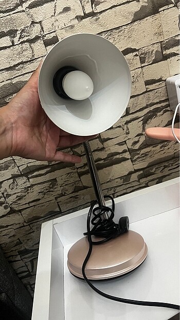 Diğer Nisaluce masa lambası
