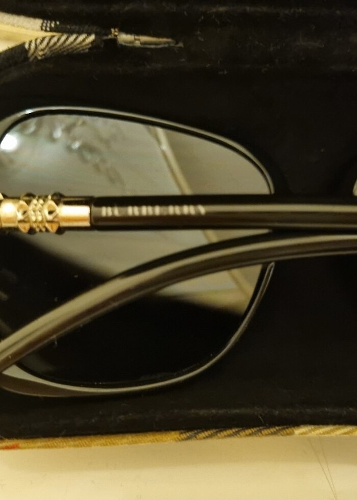 Burberry güneş gözlüğü  - Görsel 3