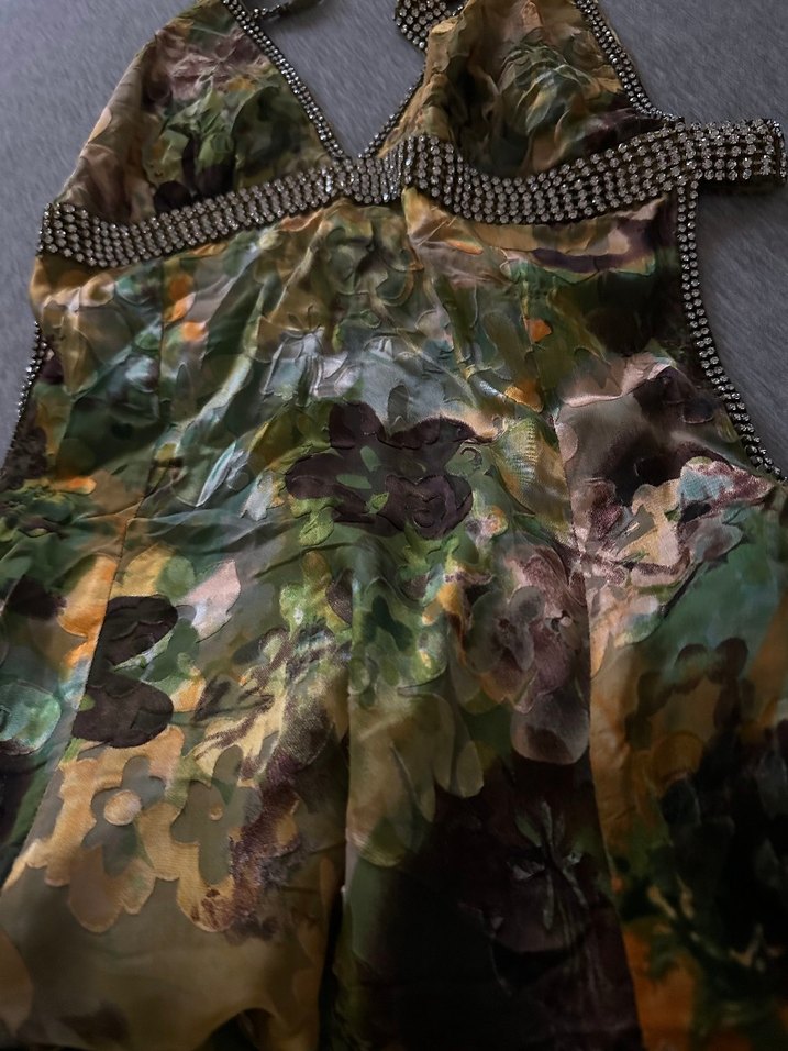 Taşlı Camo Desenli V Yaka Elbise — görsel 3/6