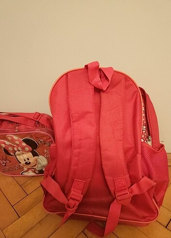  Okul çantası & beslenme çantası 