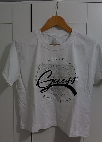 Guess tshirt 