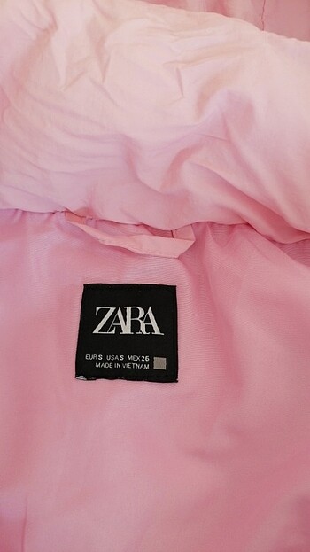 Zara Pembe crop mont