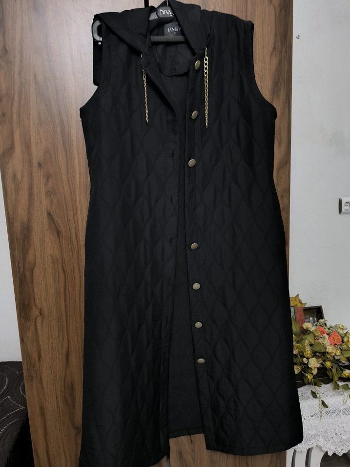 Düğmeli Siyah Uzun Kadın Yelek - Görsel 3