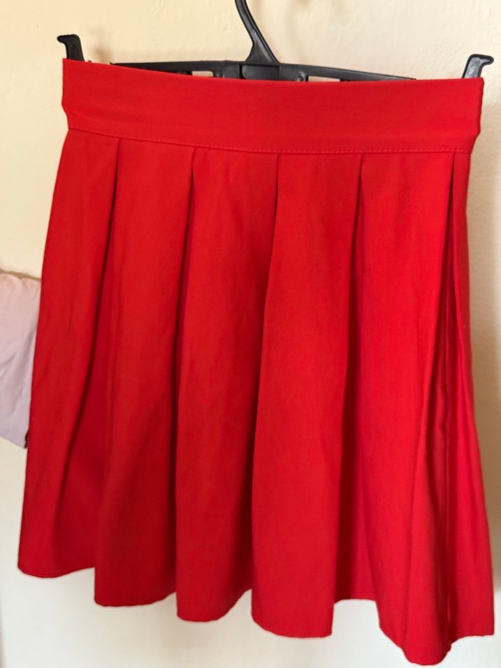 Kırmızı V Yakalı Mini Mezuniyet Elbisesi - Görsel 4