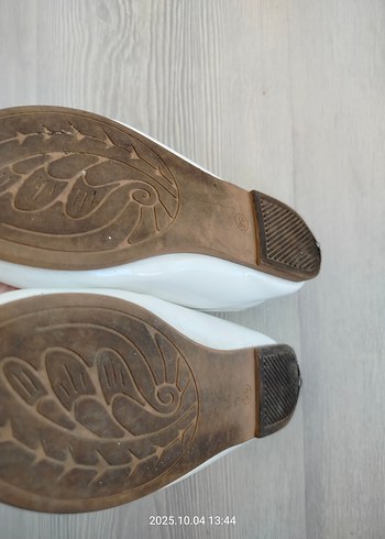 Kız Çocuk Beyaz Fiyonk Detaylı Babet - Görsel 3