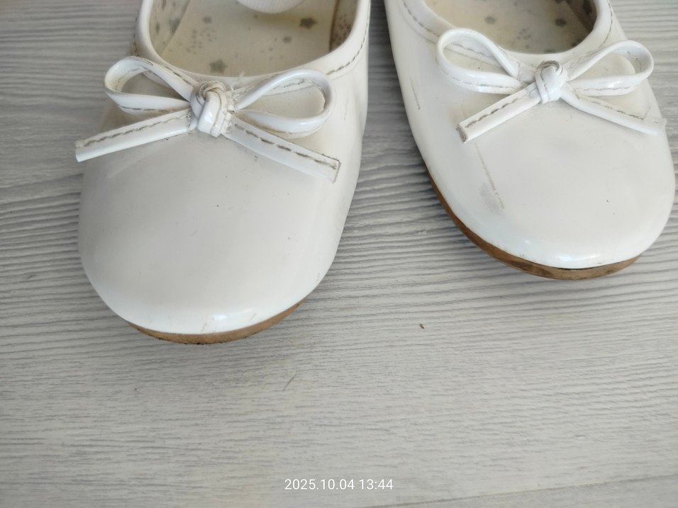 Kız Çocuk Beyaz Fiyonk Detaylı Babet - Görsel 5