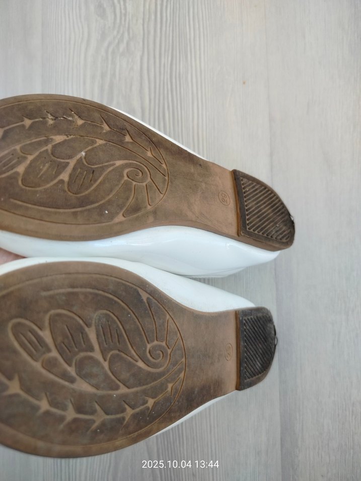 Kız Çocuk Beyaz Fiyonk Detaylı Babet - Görsel 3