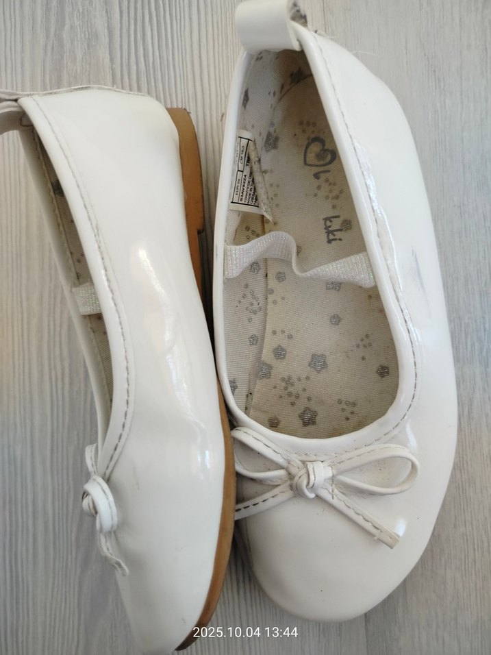 Kız Çocuk Beyaz Fiyonk Detaylı Babet - Görsel 2