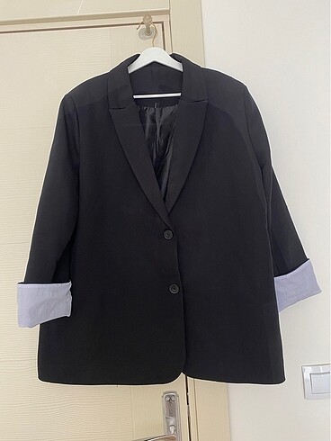 Kol detaylı blazer ceket