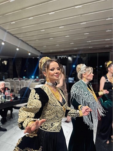 Siyah Arnavut Şalvarı