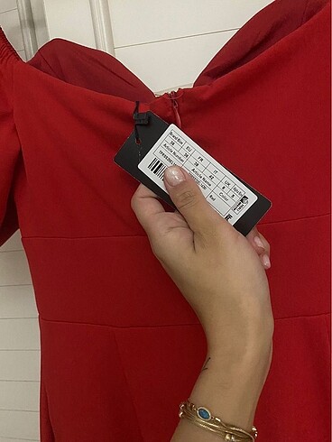 36 Beden kırmızı Renk Trendyol kırmızı puf kollu elbise