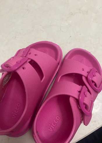 Kız Çocuk Pembe Tokalı Terlik - Görsel 4