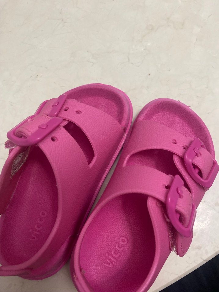 Kız Çocuk Pembe Tokalı Terlik - Görsel 4