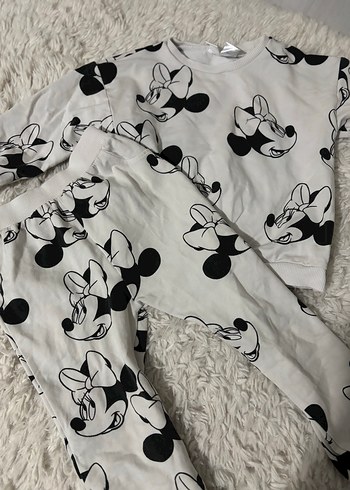 LCW baby minnie mouse baskılı bebek sweatshirt ve eşofman altı - Görsel 4
