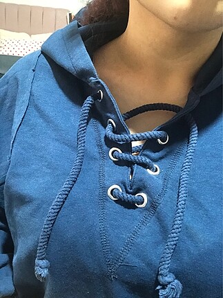 Sweetshirt