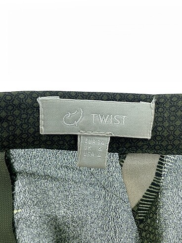 34 Beden yeşil Renk Twist Mini Şort %70 İndirimli.